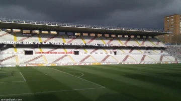 أزمة في النادي.. لاعبون يشكون تهالك المرافق وانقطاع المياه الدافئة عن غرف الملابس